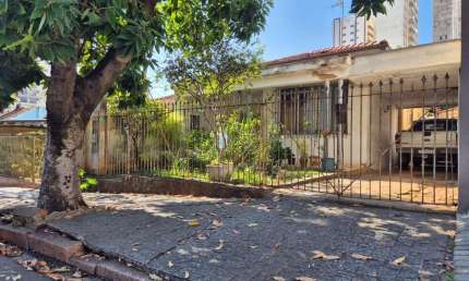 CASA À VENDA | 5 QUARTOS | 3 BANHEIROS | EXCELENTE PARA CLÍNICA E CONSULTÓRIO