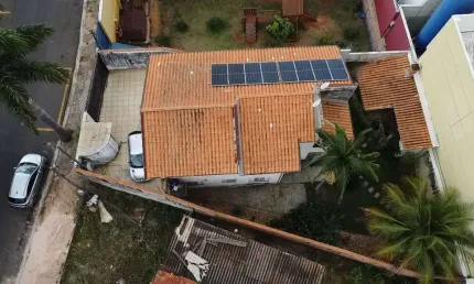 Se você busca conforto, espaço e localização privilegiada, este sobrado é para v