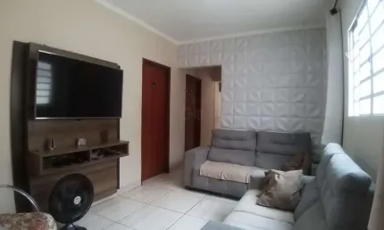 Casa a Venda 3 Dormitórios sendo 1 suíte 2 banheiros 2 vagas e churrasqueira