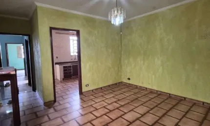 CASA À VENDA | 5 QUARTOS | 3 BANHEIROS | 2 PAVIMENTOS | 138M2 | CIDADE ALTA