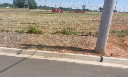 Terreno à venda | plano | 176m2 | loteamento bela vida | mato alto | saltinho-sp