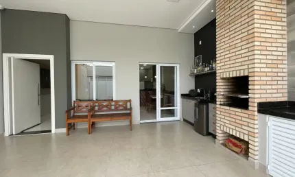 Casa com 03 quartos e móveis planejados em Americana-SP