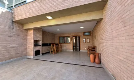 Casa com 02 quartos (porteira fechada) bairro dona judith em americana-sp