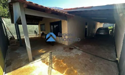 Casa à venda, 2 quartos, 1 suíte, 3 vagas, Nossa Senhora da Saúde (Prolongamento) - Itumbiara/GO