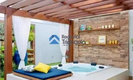 Casa Alto Padrão com Piscina, Jacuzzi e 3 Suítes – 720m² de Terreno