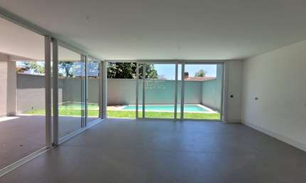 Casa nova com 4 suítes a venda no Jardim dos estados