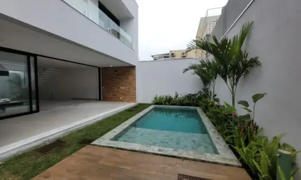 Casa nova em condomínio com 4 quartos em Moema, Indianópolis