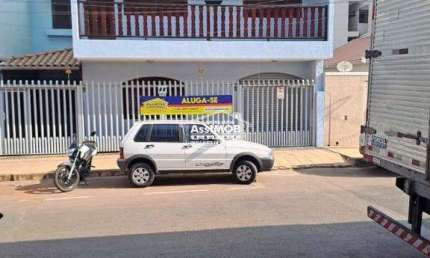 Casa/sobrado para locação na Rua Otaciano de Melo, 33 - Amoreiras.