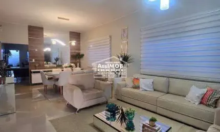 Vende-se casa no bairro Cidade Nova em Paracatu-MG - ESPAÇOSA E CONFORTÁVEL EM ÓTIMA LOCALIZAÇÃO