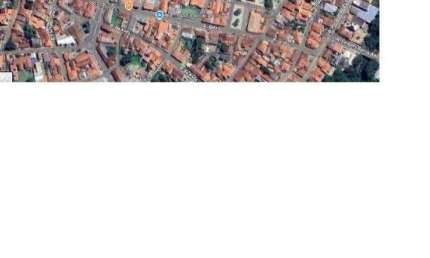 Loja a venda no centro, com área de 540m² e terreno com 663m², Paracatu-MG