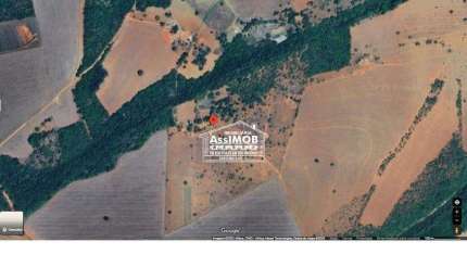 Chácara com 3,7 ha : -Sede com 4 quartos, a venda, Paracatu-MG