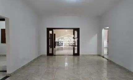 Casa Ampla e Confortável a Venda no Centro – 04 Quartos com 02 Suítes, Arraial D´Angola, Paracatu-MG