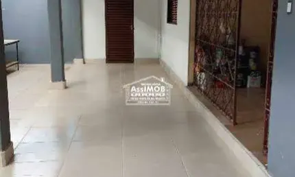 Casa comercial para locação na Avenida Romualdo Ulhôa Tomba, 97 - Centro.