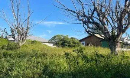 Terreno a 100m do mar! 390m² privativos Escriturado 2º terreno da Rua Frente Mar