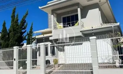Casa com 3 quartos à venda na Padova, 45, Passa Vinte, Palhoça
