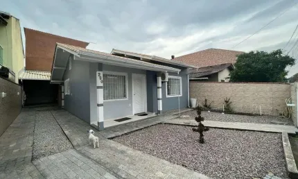 Casa com 2 quartos à venda na Rua Santa Maria, 250, Madri, Palhoça