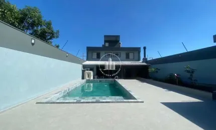 Casa 4 Quartos com 2 Suítes e 210m² - Balneário - EST