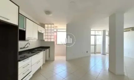 Apartamento 101m² com 3 quartos e suíte no centro - est