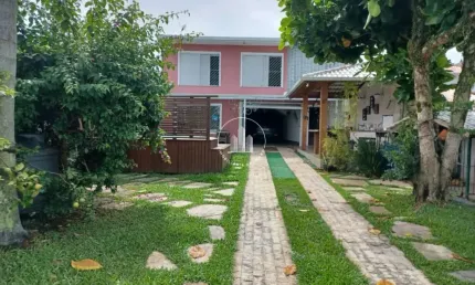 Casa com 3 quartos à venda na Rua Santa Isabel, 95, Barreiros, São José