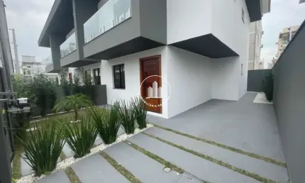 Sobrado Geminado 2 Quartos com 1 Suíte e 106m² - Pagani - EST