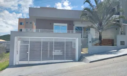 Casa 3 Quartos com 1 Suíte e 200m² - São Sebastião - EST