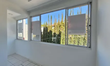 Apartamento com 3 quartos à venda na Rua Hermann Blumenau. - EST