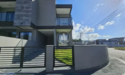 Sobrado Geminado 2 Quartos com 2 Suítes - Bela Vista - EST