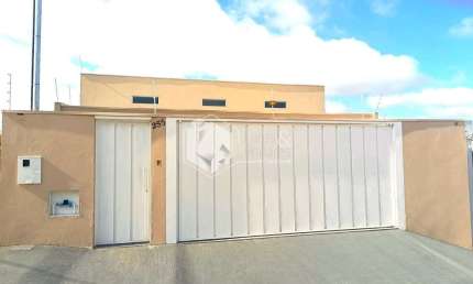 CASA À VENDA, COM 190M² 3 DORMS (1 SUÍTE)  5 VAGAS, PISCINA, CHURRASQUEIRA  - RESIDENCIAL CALIFÓRNI