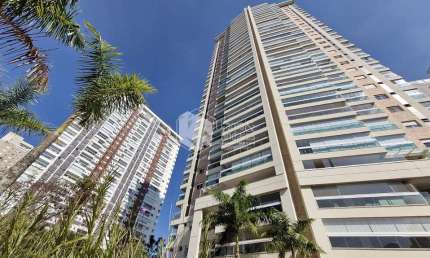 Apartamento tipo para venda com 3 quartos, sendo 3 suítes, 240m²