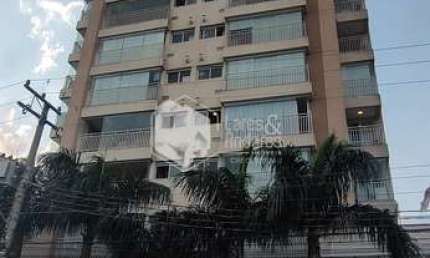 APARTAMENTO À VENDA, 67M² COM 2 DORMITÓRIOS, COM ARMÁRIOS EMBUTIDOS, AR CONDICIONADO NA SUÍTE E 1 V