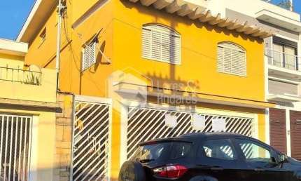 SOBRADO À VENDA, COM 267M² COM 3 DORM (1 SUÍTE), SALÃO GRANDE COM WC, 3 VAGAS DE GARAGEM COM ARMÁRI