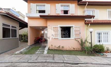 Casa em condomínio para venda em Vila Campestre com 3 quartos, sendo 1 suíte, 131m²