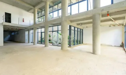 Conjunto comercial para venda e locação em vila ipojuca, 897m²