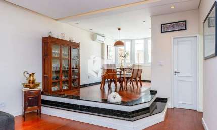 Casa tipo para venda em Vila Ipojuca com 4 quartos, sendo 1 suíte, 390m²