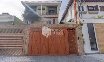 Casa tipo para venda em Lapa com 4 quartos, sendo 2 suítes, 219m²