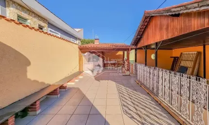 Casa tipo para venda em Vila Guilhermina com 3 quartos, sendo 1 suíte, 241m²