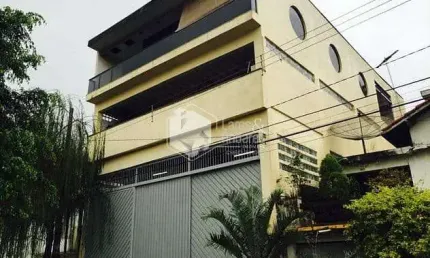 Prédio comercial  à venda , 750m²,  vagas para carros e caminhões,   vila amália (zona norte), são