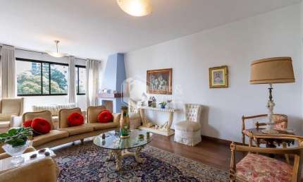 Apartamento tipo para venda com 4 quartos, sendo 3 suítes, 200m²