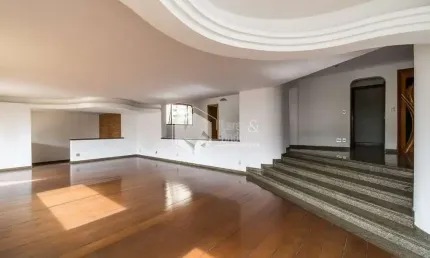 Apartamento tipo para venda e locação com 4 quartos, sendo 3 suítes, 370m²