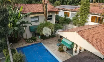 Casa tipo para venda com 4 quartos, sendo 2 suítes, 198m²