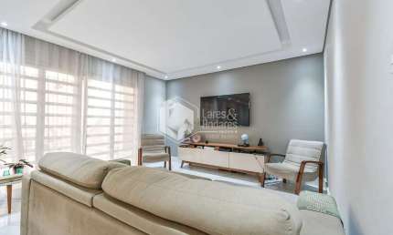 Casa tipo para venda com 3 quartos, sendo 1 suíte, 159m²