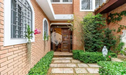 Casa tipo para venda e locação em Jardim Leonor com 4 quartos, sendo 2 suítes, 641m²