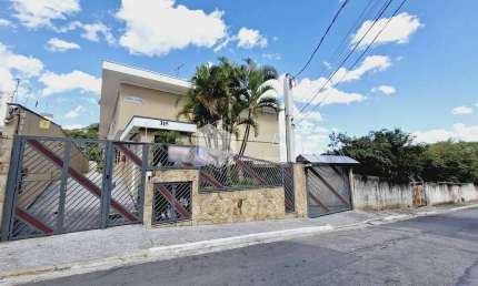 Casa no condomínio Residencial Beatriz para venda com 3 quartos, sendo 1 suíte, 188m²