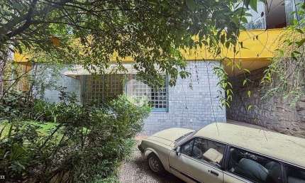 Casa tipo para venda com 3 quartos, sendo 1 suíte, 307m²
