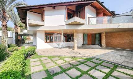 Casa tipo para venda em Jardim Floresta com 4 quartos, sendo 3 suítes, 409m²