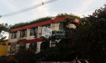 Sobrado para venda com 5 quartos, sendo 2 suítes, 465m²