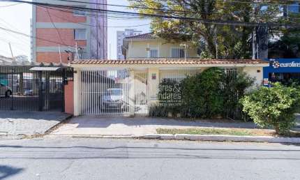Sobrado para venda com 3 quartos, sendo 2 suítes, 218m²