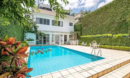 Casa tipo para venda em Brooklin com 4 quartos, sendo 1 suíte, 471m²