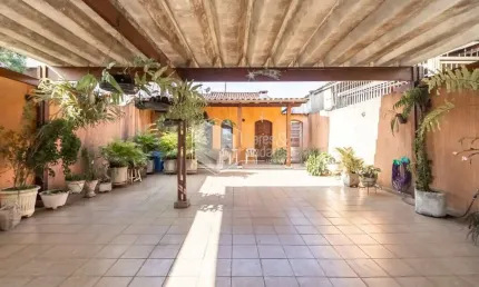 Casa tipo para venda com 3 quartos, sendo 1 suíte, 193m²