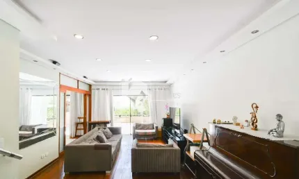 Sobrado para venda em Planalto Paulista com 3 quartos, sendo 2 suítes, 216m²